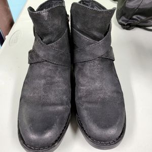 Women's Born Trinculo Ankle Boots